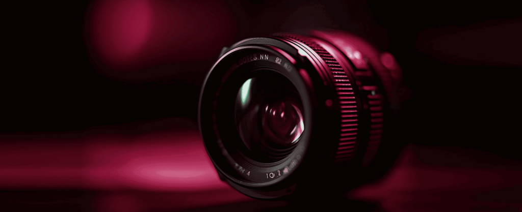Obiettivo fotografico per la sezione Dicono di noi di Conpac